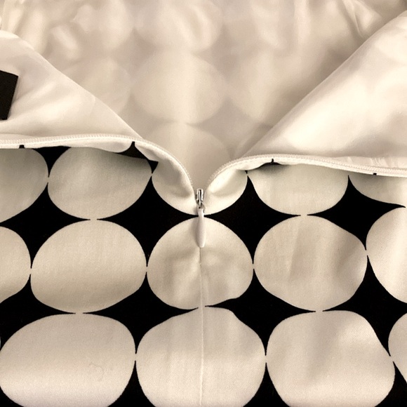 NWOT - Kasper White & Black Large Polka Dot Fully Lined Straight Skirt - Sz 12P - Picture 6 of 13